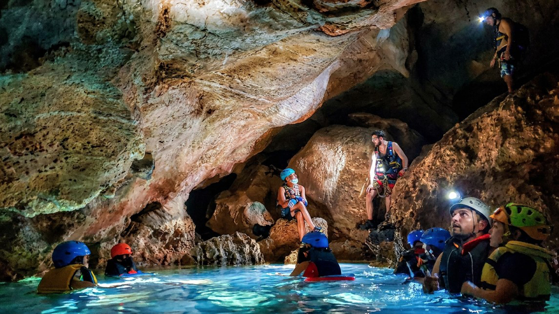Ruta Guiada en Kayak a la Cueva del Gigante con Baño